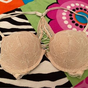Victoria's Secret Bombshell 32C bra